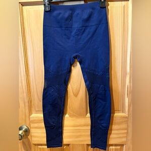 Fabletics Seamless Punch Cobalt Leggings size XS
